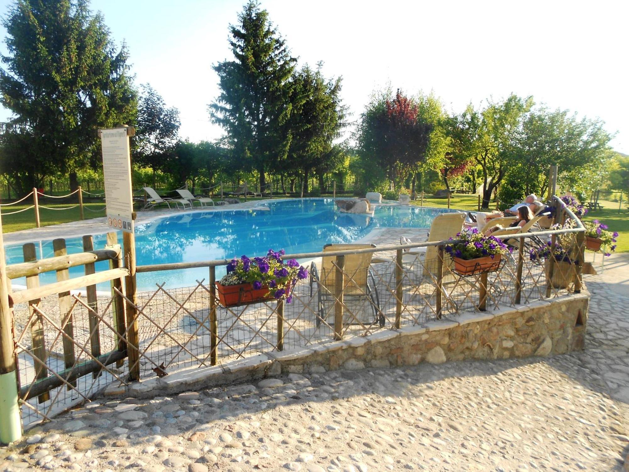Agriturismo Ai Vigneti Ponti sul Mincio Eksteriør bilde